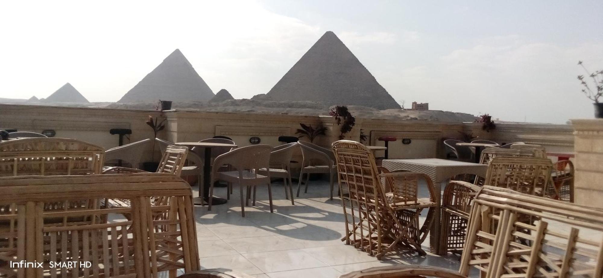 Pyramids Kingdom - Guest House Kafret el-Gabal Exteriör bild